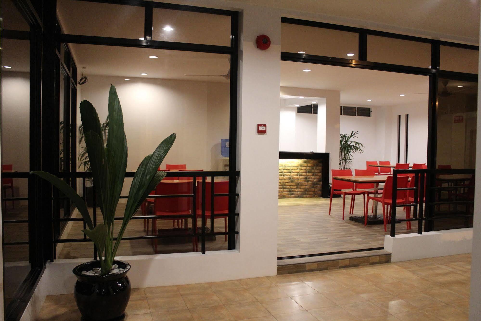 Be-Ing Suites Davao Exterior foto